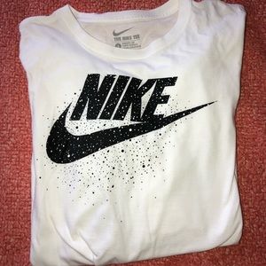 Nike long sleeve shirt